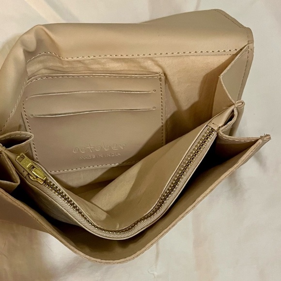 OCTOBER JAIPUR Vegan Leather Envelope Clutch NATURAL BEIGE NWT - Picture 4 of 6